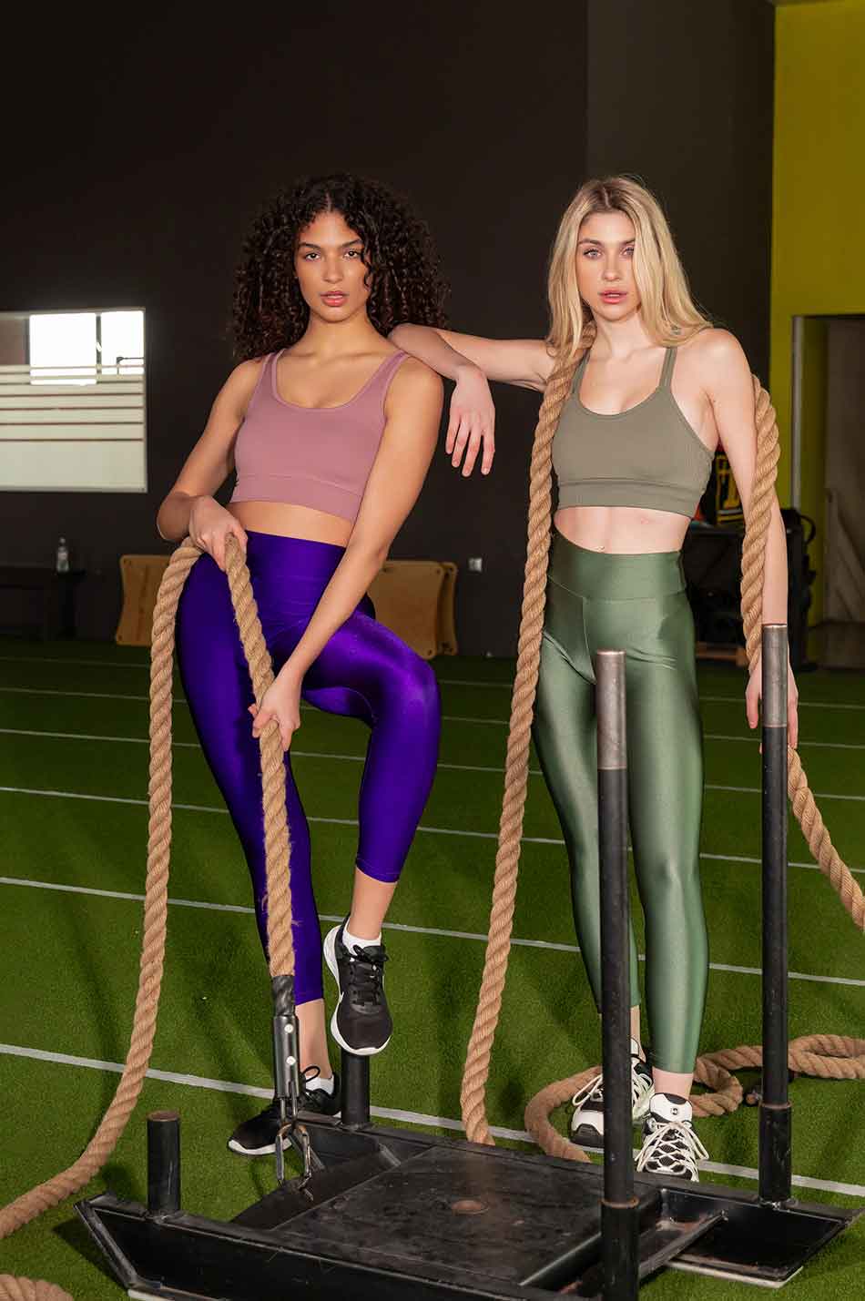 1979-gialistera-gynaika-kolan